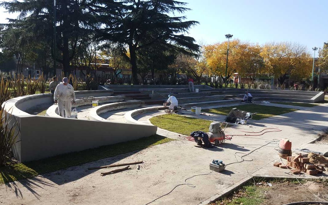 SE RENUEVA LA PLAZA “LA ROTONDA”