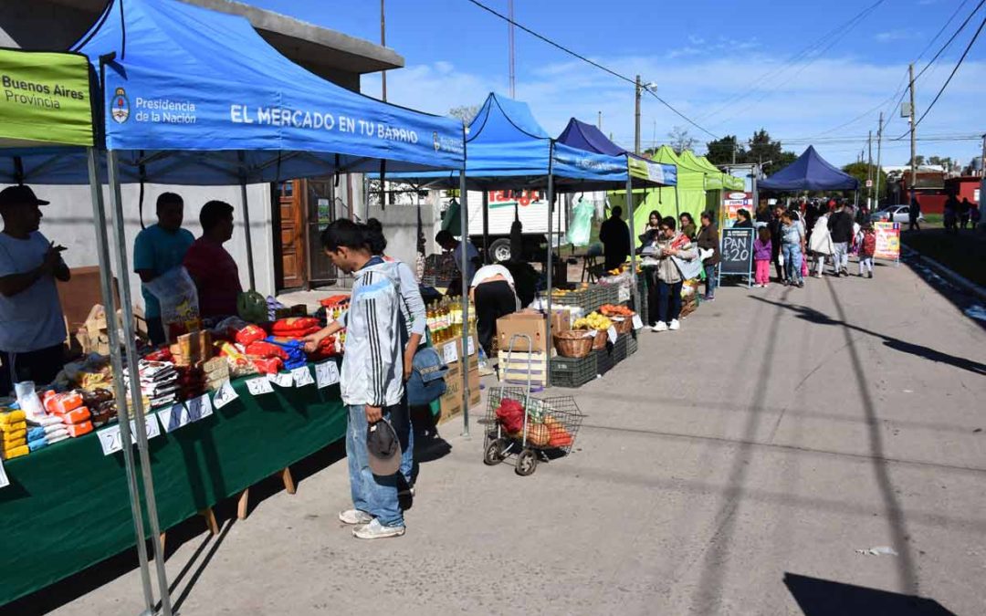 “EL MERCADO EN TU BARRIO” EN RIVADAVIA