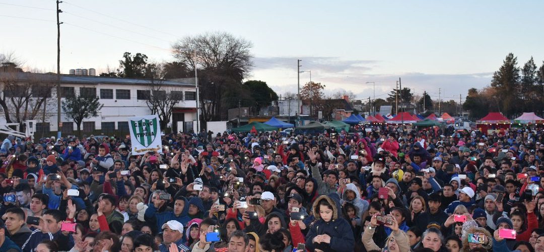 LA NUEVA LUNA HIZO BAILAR A MARIANO ACOSTA