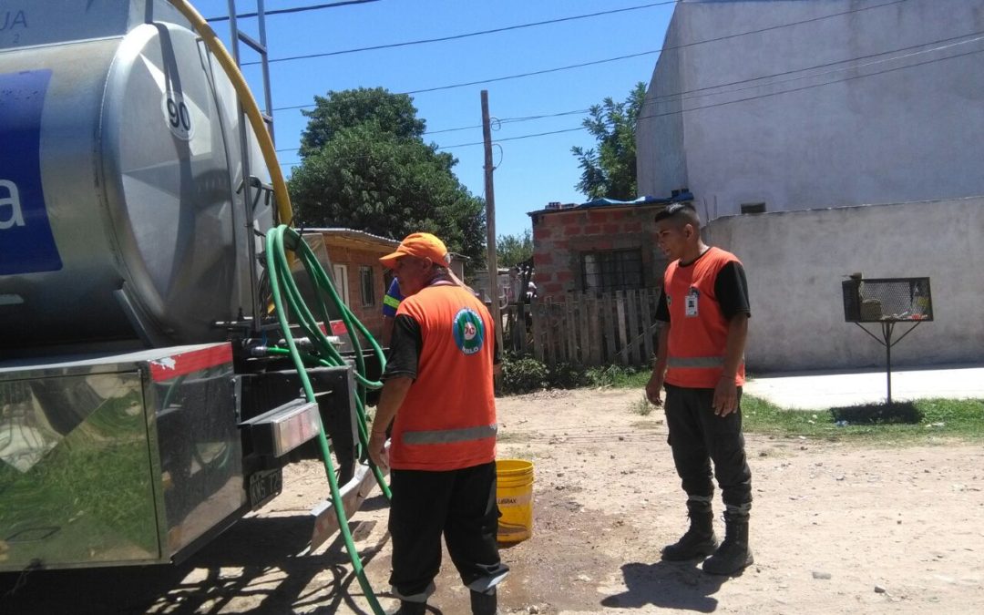 ASISTENCIA A VECINOS AFECTADOS POR CORTES DE AGUA