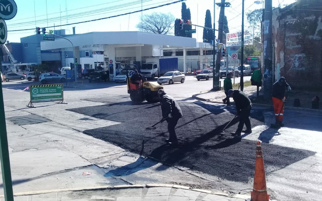 AVANZA PLAN DE BACHEO EN MERLO