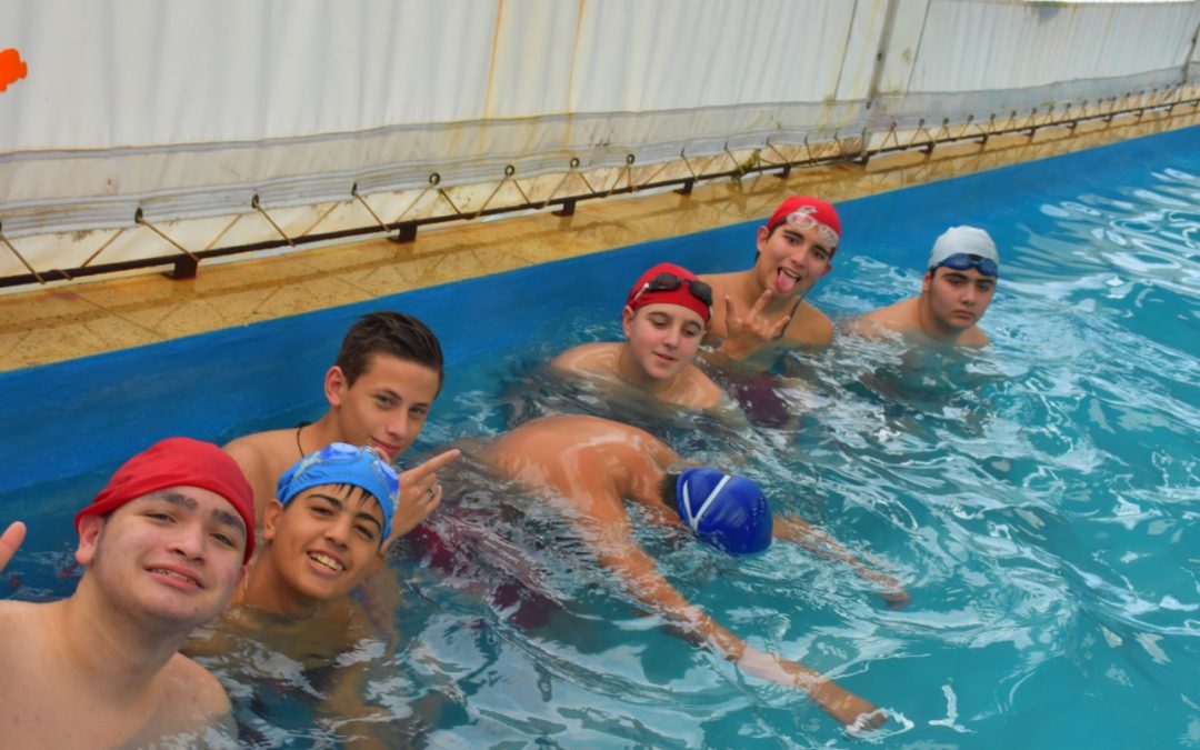 ESCUELA MUNICIPAL DE NATACIÓN