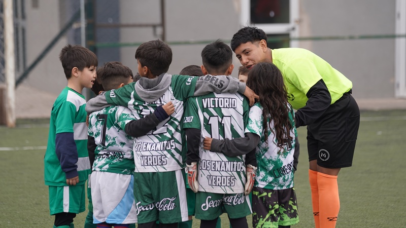 JORNADA RECREATIVA DE FÚTBOL EN LA COLONIAL