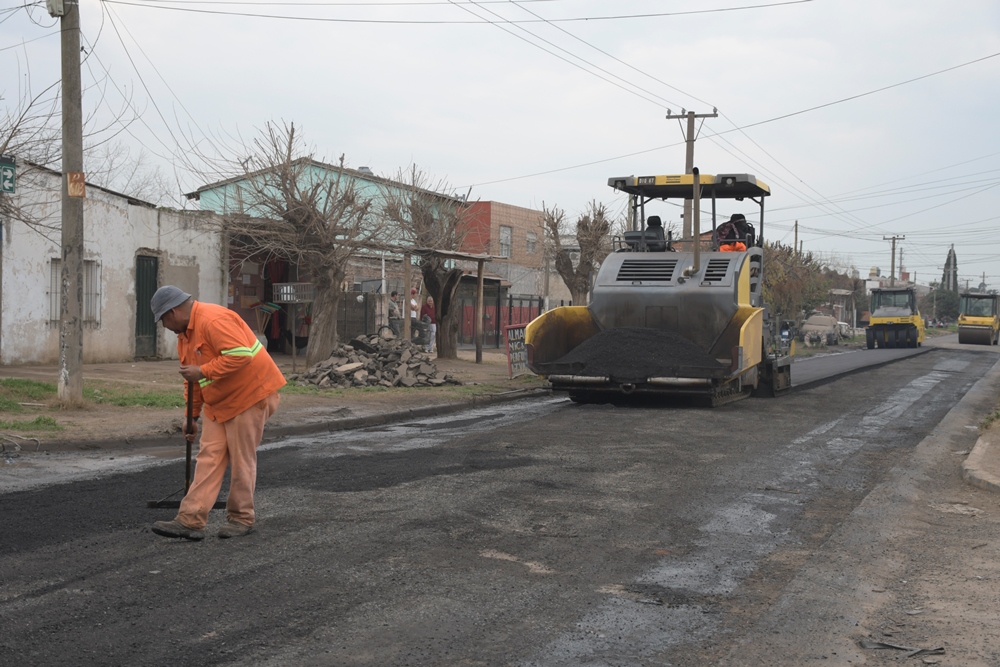 NUEVAS OBRAS DE PAVIMENTACIÓN EN MARIANO ACOSTA