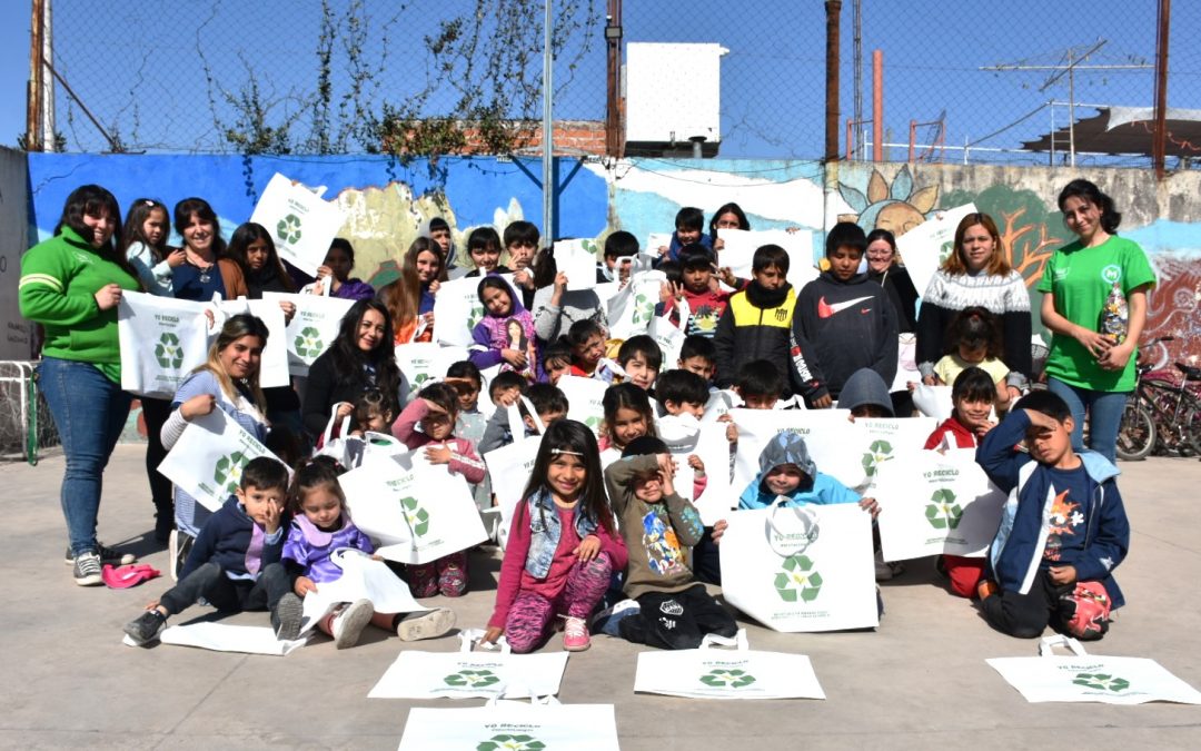 CAPACITACIÓN DE RECICLADO A MERLENSES